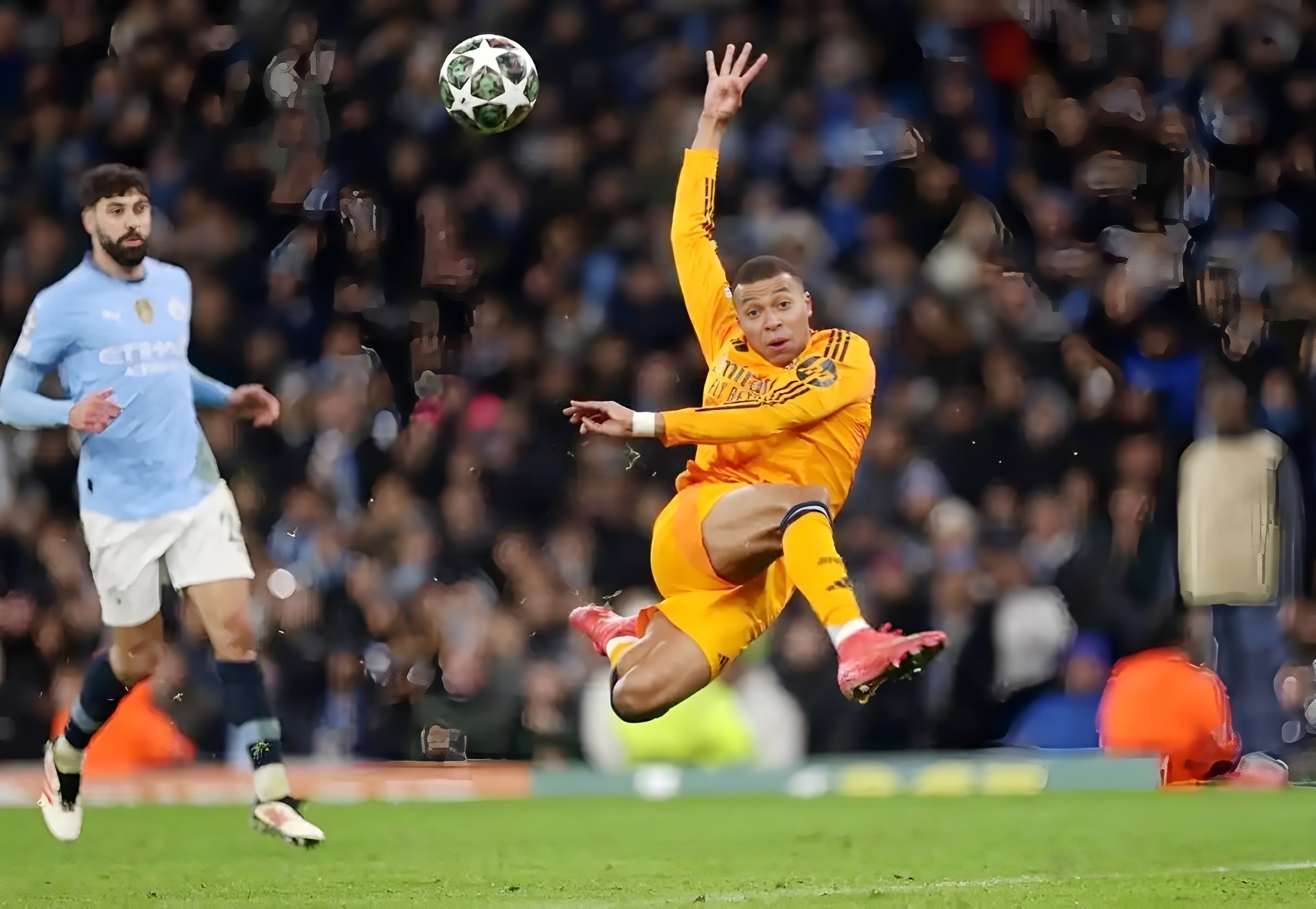 JJB-包含哈兰德连续十二场比赛得分超过赛事规则更新，皇家马德里挑战极限！的词条